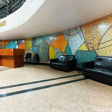Oyo Hotel Metro International Near Lb Stadium Haiderabad Buitenkant foto